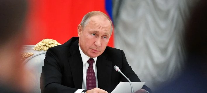 O Πούτιν πρότεινε να αποκατασταθεί ο όρος «κατασκοπεία» -Στην υπηρεσία πληροφοριών του στρατού